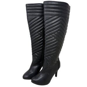 Torrid Womens Knee Boots Black Quilted Faux Leather Heeled Boots Statement Sz 8W